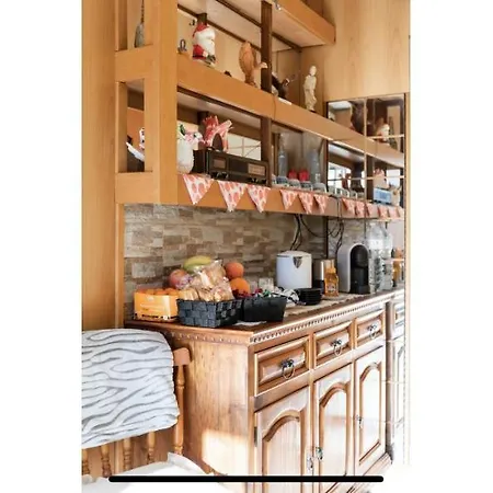 Al Cervo Tra I Laghi Couette-café *