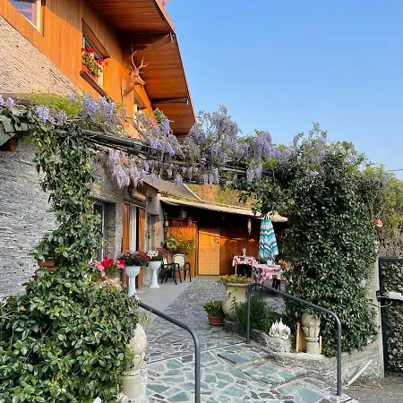 B&B Al Cervo Tra I Laghi 3*