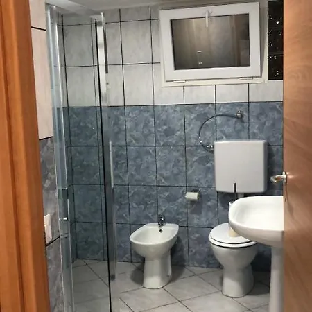 B&B Al Cervo Tra I Laghi 3*