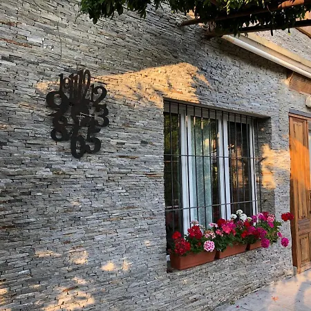 Al Cervo Tra I Laghi B&B Tavernerio
